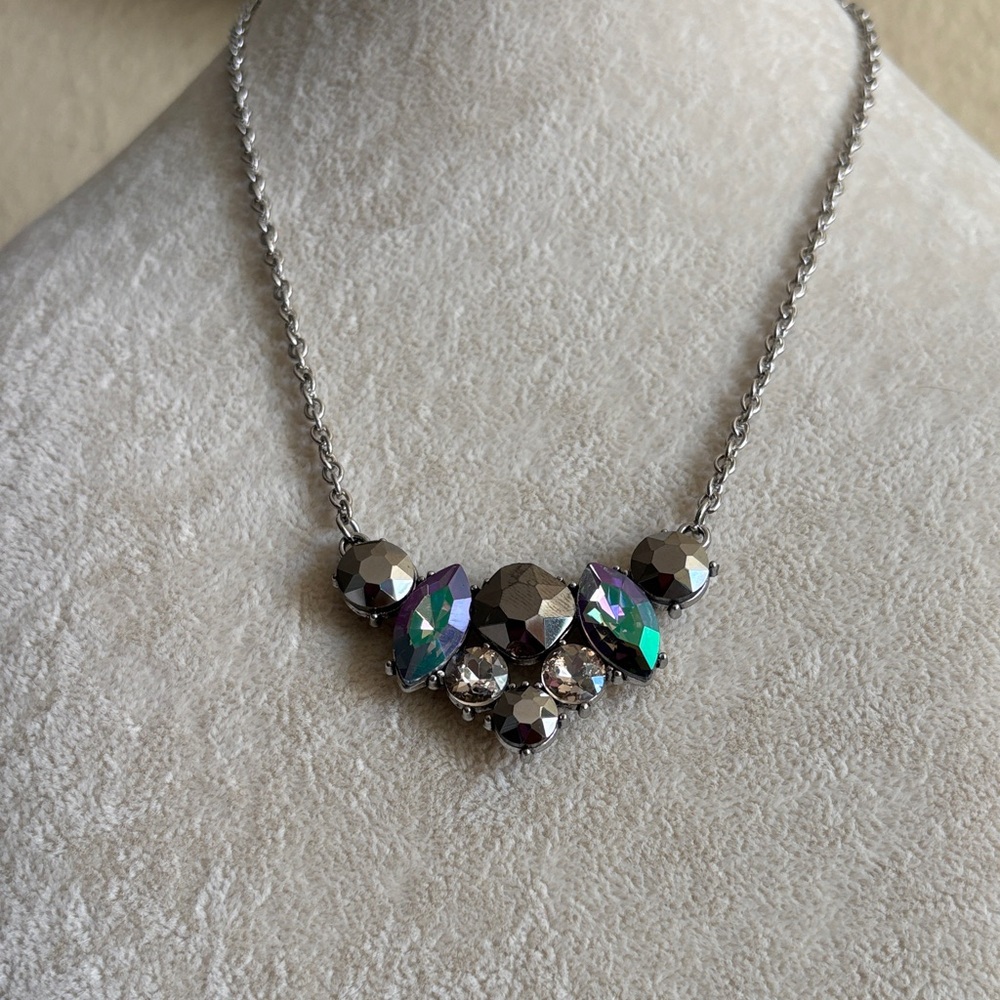 Green Iridescent Rhinestone V Necklace Paparazzi Statement Crystal Necklace